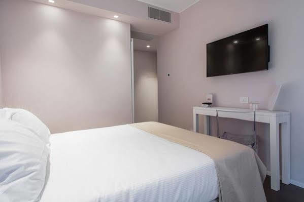 Mane Boutique Hotel Розето дели Абруци Екстериор снимка